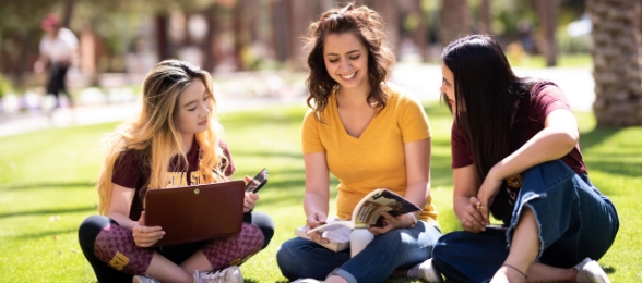 asu-spring-palm-walk-photoshoot